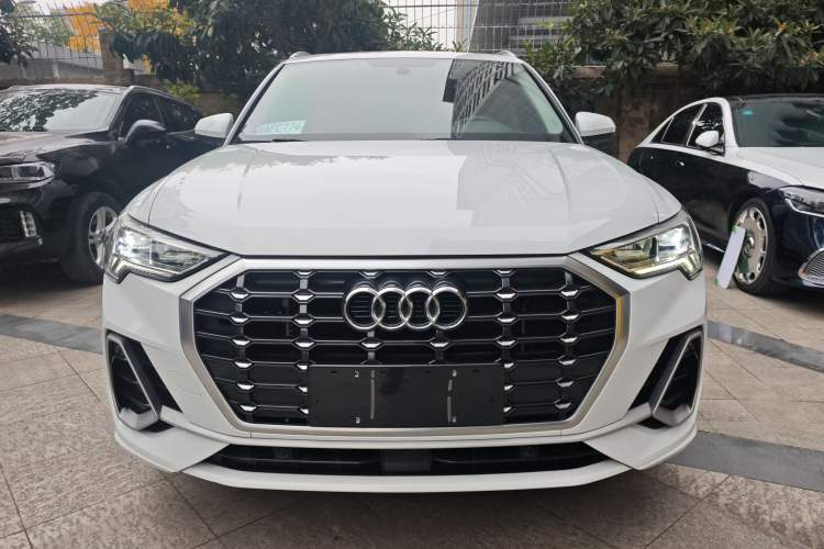 Used Audi Q3 2019 40 TFSI Fashion Dynamic Model