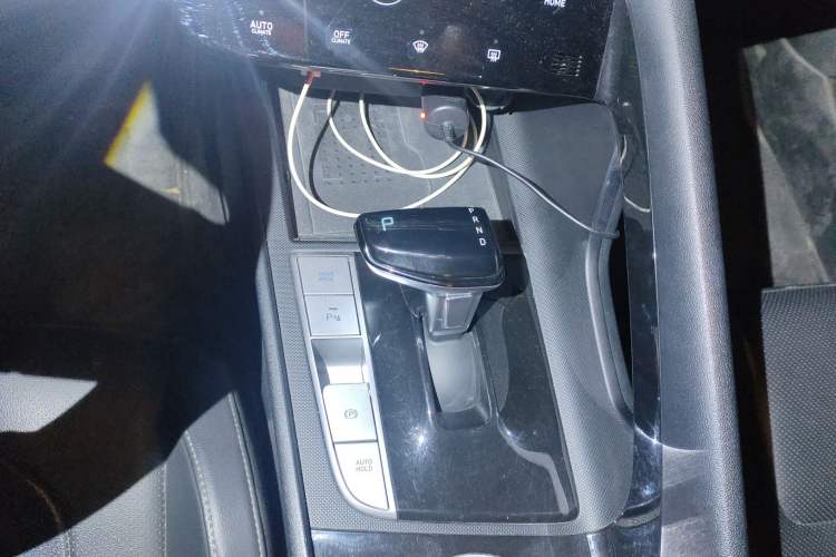 Used Hyundai Elantra 2022 1.5L CVT LUX Prestige Edition
