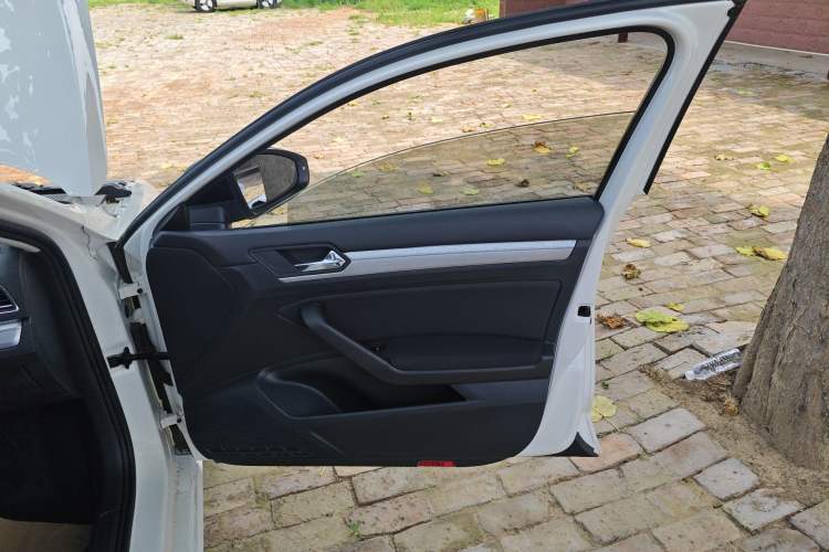 Used Volkswagen Lamando 2021 230TSI DSG Fashion Edition
