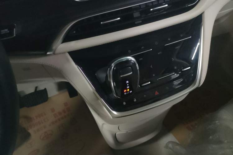 Used Buick GL8 2022 Avenir Aivia Six-Seat Deluxe Edition
