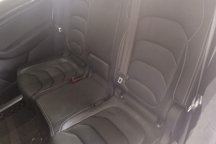 Used Skoda Kodiaq 2018 Facelifted TSI330 5-Seater Two-Wheel-Drive Luxury Enjoyment Edition
