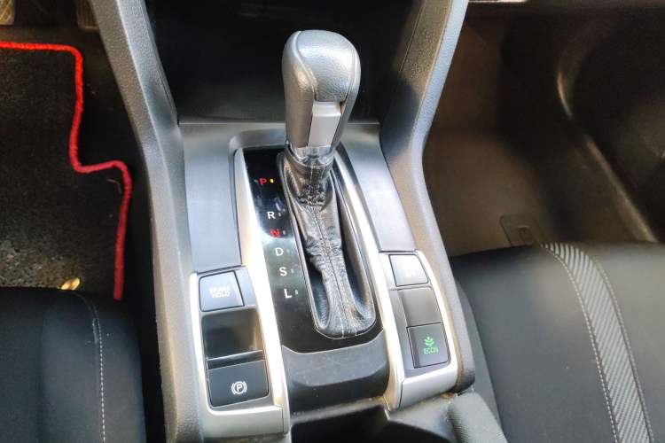 Used Honda Civic 2016 180TURBO CVT Comfort Version
