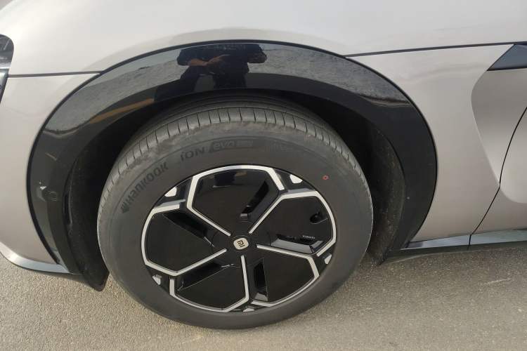 Used  YU7 2025 Ultra-Long Range Rear-Wheel Drive Version
