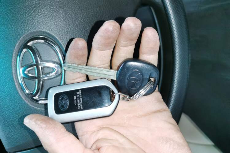 Used Toyota Highlander 2012 2.7L 2WD 5-Seater Elite Edition
