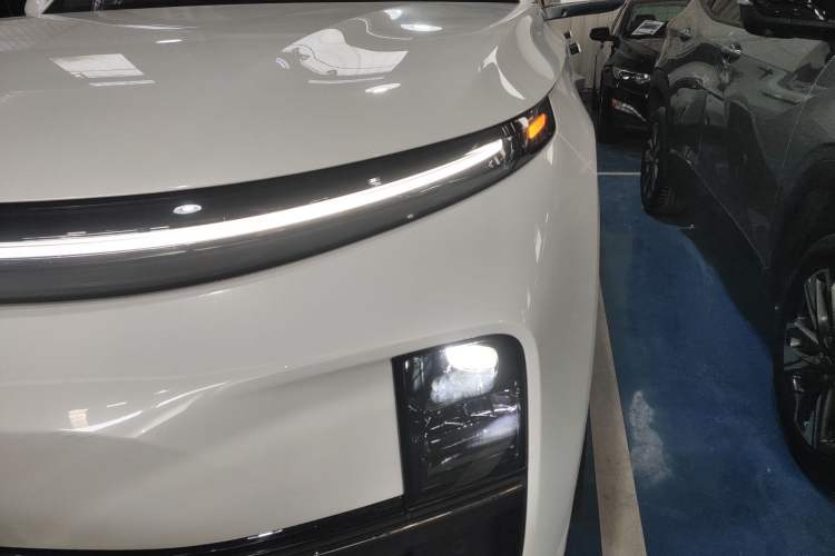 Used Li Auto L7 2023 Air model
