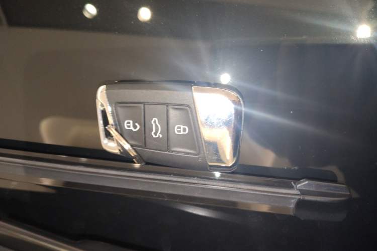 Used Volkswagen Passat 2024 380TSI Starry Luxury Edition
