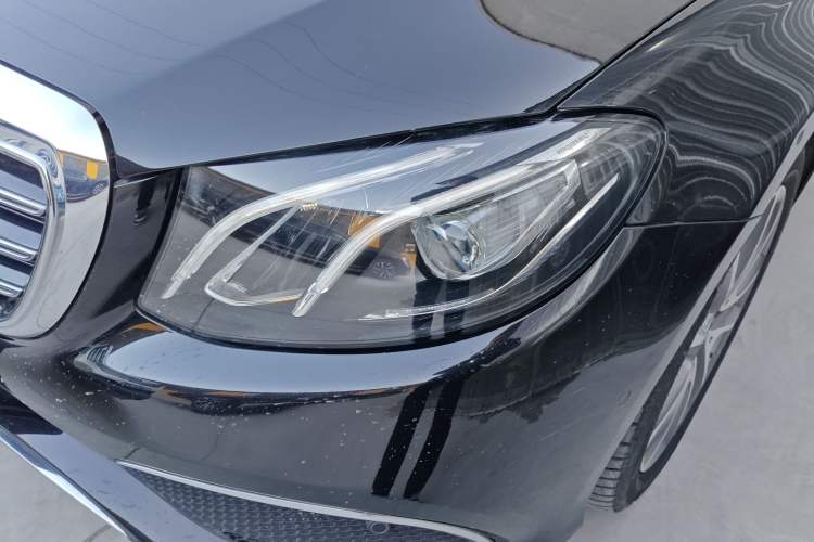 Used Mercedes-Benz E-Class 2018 Facelift E 300 L Luxury Edition