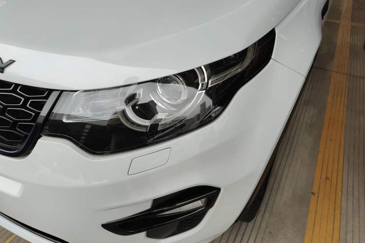 Used Land Rover Discovery Sport 2019 240 PS SE Dynamic Version China V Standard
