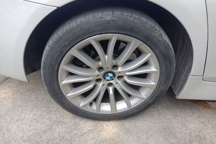 Used BMW 5 Series 2014 525Li Luxury Design Package
