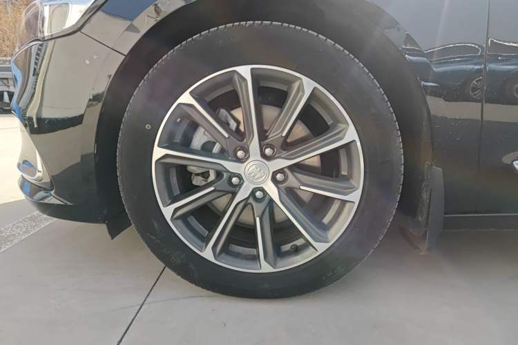 Used Buick LaCrosse 2022 652T Luxury Version
