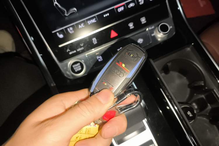 Used Audi Q7 2023 45 TFSI quattro S line Sport model
