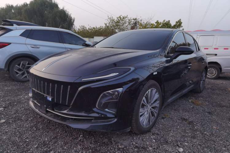 Used Hongqi E-QM5 2023 620km PLUS
