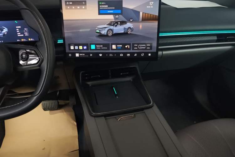 Used Lynk & Co 07 2024 EM-P 126 Long-Range Ultra