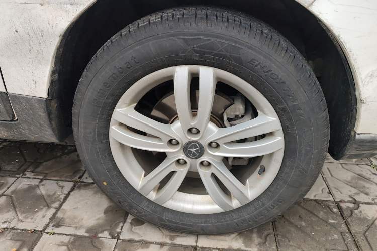 Used JAC Refine S5 2015 2.0L Manual Comfort Version
