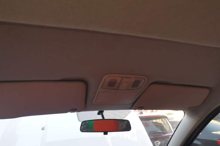 Used Dongfeng Fengon 380 2022 1.5L Comfort-Class Passenger Vehicle (Steel Spring) with 7 Seats