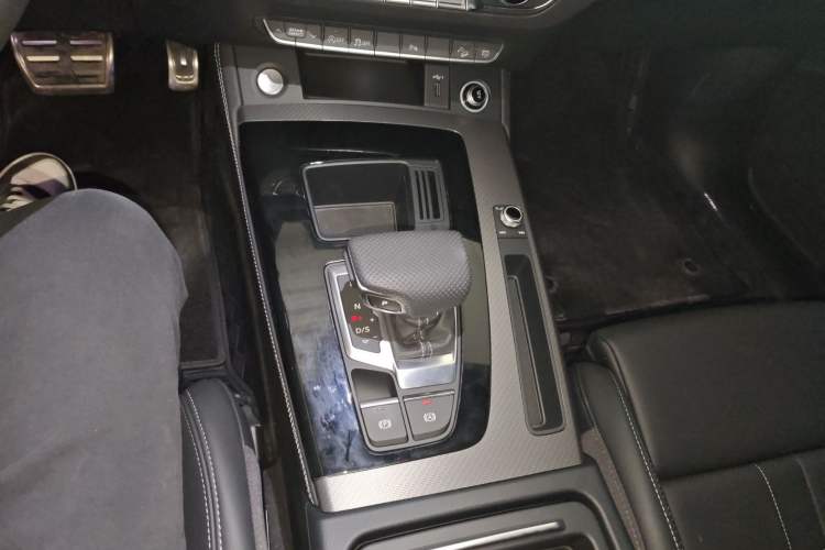 Used Audi Q5L 2024 40 TFSI Luxury Dynamic Edition
