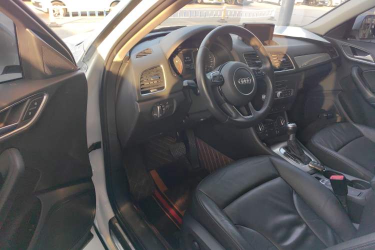 Used Audi Q3 2016 35 TFSI quattro all-wheel-drive style model
