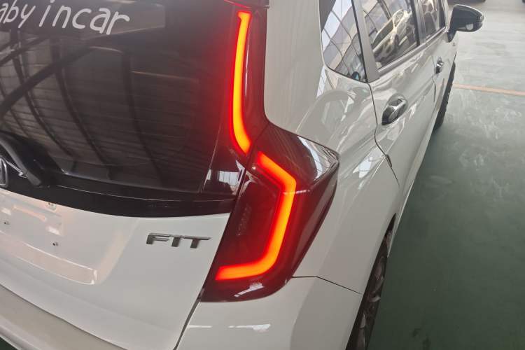 Used Honda Fit 2018 1.5L CVT Comfort Version