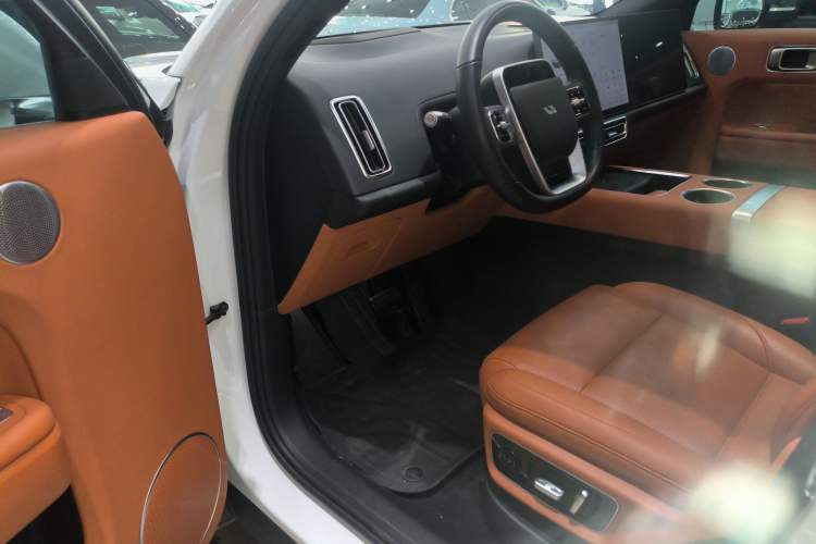 Used Li Auto L7 2023 Pro Model
