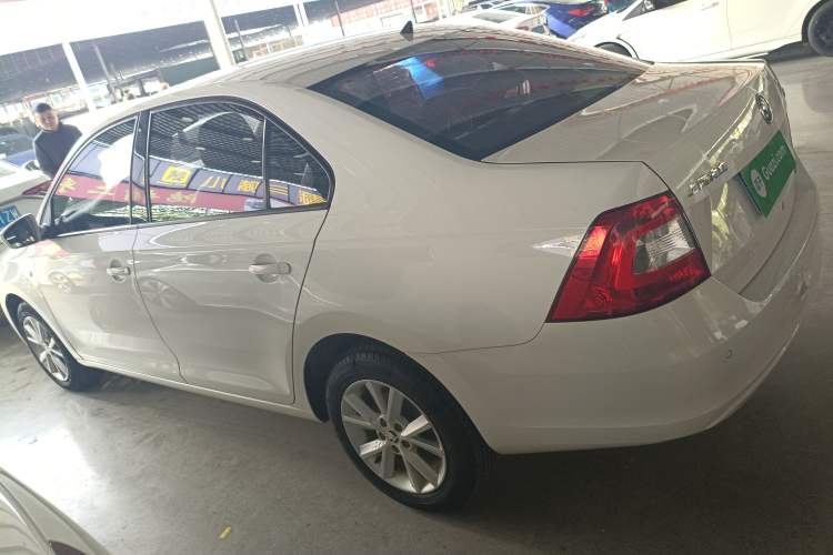 Used Skoda Rapid 2015 1.6L Automatic Smart Selection Model