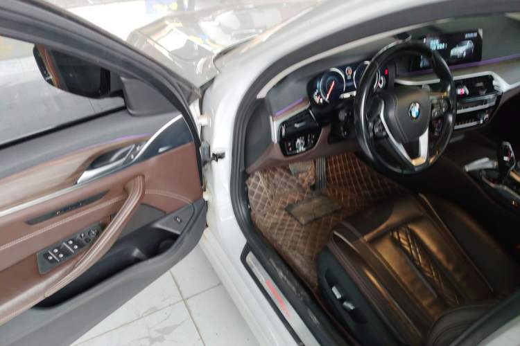 Used BMW 5 Series 2018 530Li Leading Edition Luxury Package