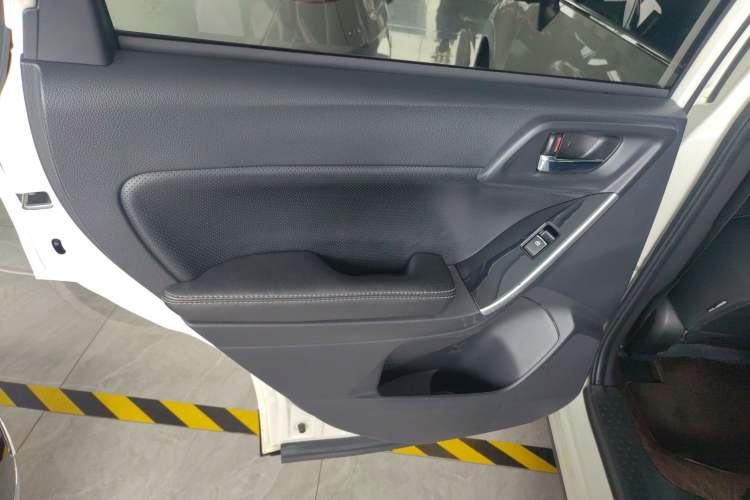 Used Subaru Forester 2016 2.5i Prestige Navigation Edition
