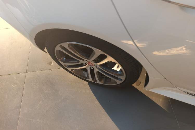 Used Jaguar XEL 2020 2.0T 200 PS R-DYNAMIC S Advanced Sport Edition
