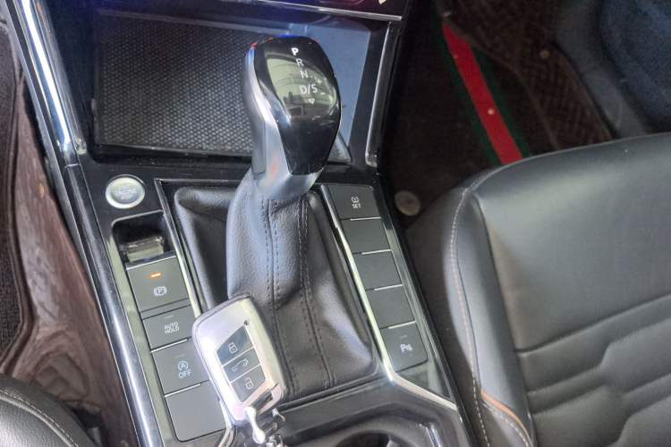 Used Volkswagen Passat 2020 330TSI Elite Edition China VI
