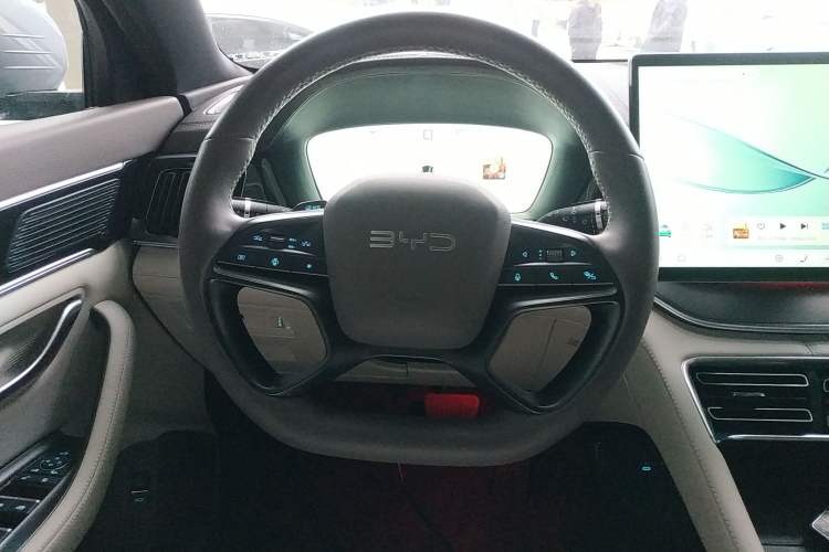 Used BYD Song PLUS New Energy 2025 EV Intelligent Driving Version 520km Premium Model
