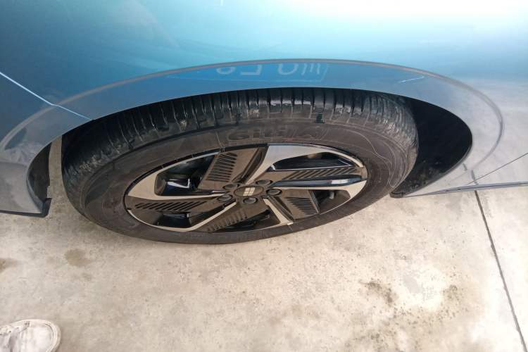 Used  L6 2025 EM-i 140km Starship Edition