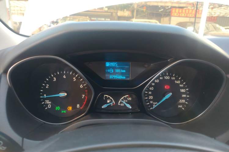 Used Ford Focus 2018 Hatchback Classic 1.6L Automatic Trendy SmartDrive Edition
