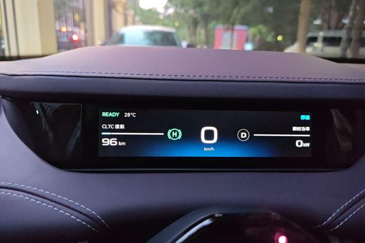 Used  SU7 2024 Rear-Drive Long-Range Intelligent Driving Version
