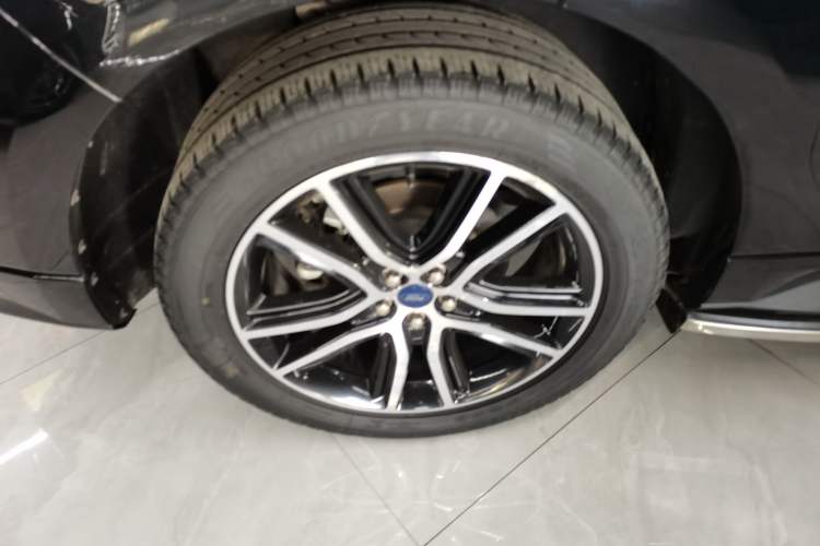 Used Ford Edge 2020 EcoBoost 245 Two-Wheel Drive Titanium 7-Seater
