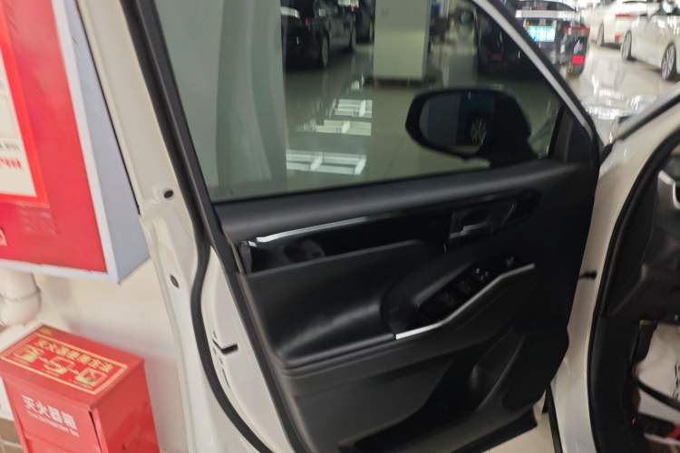 Used Toyota Highlander 2024 2.5L Smart Electric Hybrid Dual-Motor Two-Wheel-Drive Elite Edition 5 Seats
