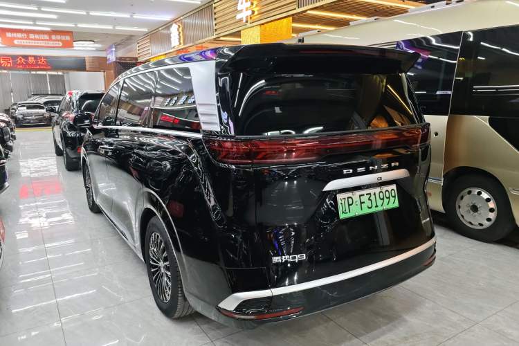 Used Denza D9 2024 DM-i 980 Four-Wheel Drive Prestige Model
