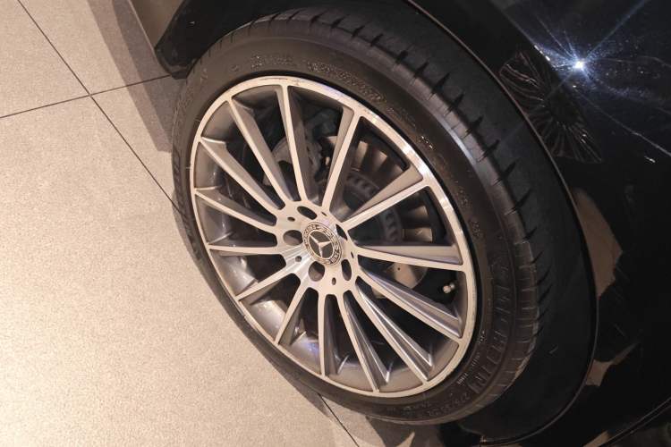 Used Mercedes-Benz E-Class 2018 Restyled E 300 L Sport Luxury Edition
