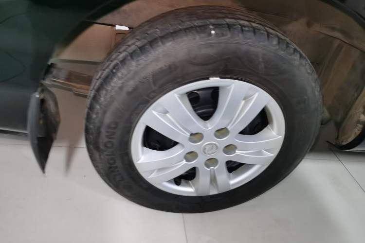 Used FORTHING Lingzhi 2020 M5L 1.6L Base Model 7 Seats
