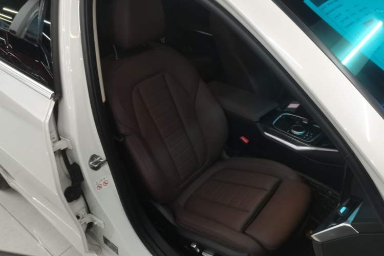 Used BMW 3 Series 2021 Second Facelift 325Li M Sport Package
