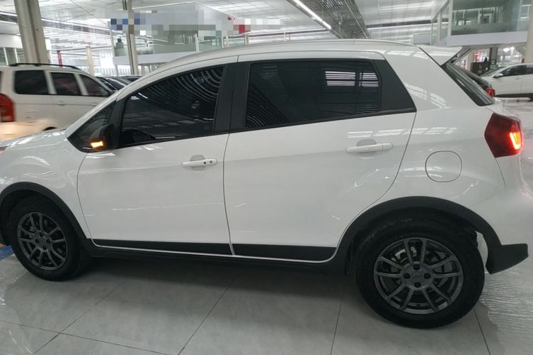 Used Geely Auto Vision X3 2021 PRO 1.5L CVT Deluxe Model
