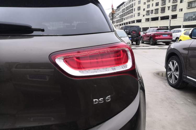 Used  6 2014 1.6T Elegant Version THP160
