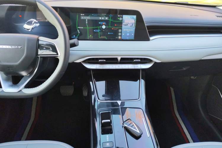 Used Venucia V DD-i 2023 110 km iE Version