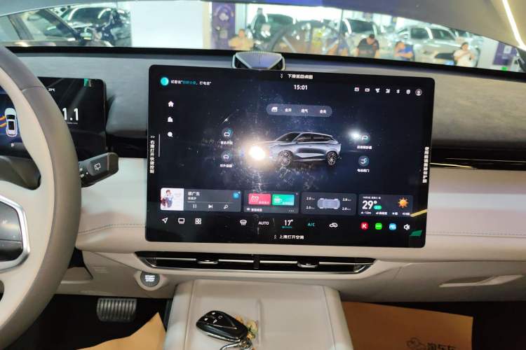 Used Changan UNI-Z 2025 1.5T Luxury Version
