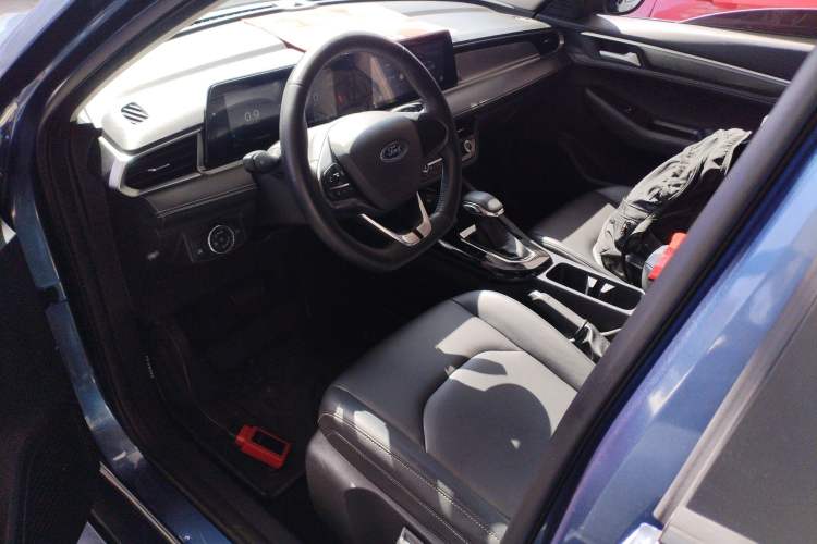 Used Ford Escort 2021 1.5L Automatic Diamond Edition
