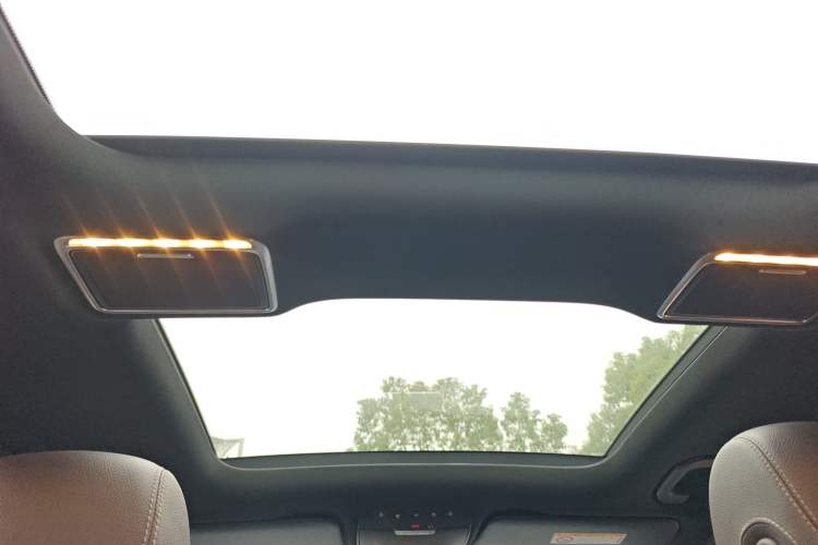 Used Mercedes-Benz GLC 2020 Facelifted GLC 260 L 4MATIC Dynamic Edition