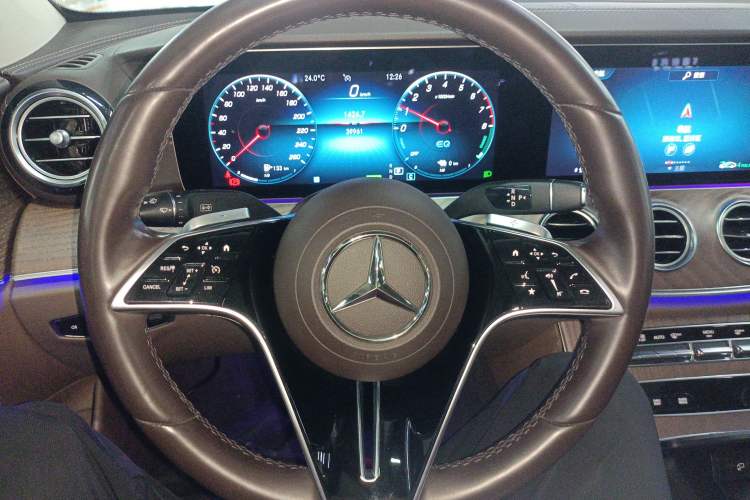 Used Mercedes-Benz E-Class New Energy 2022 Second Facelift E 350 e L Plug-in Hybrid Sedan
