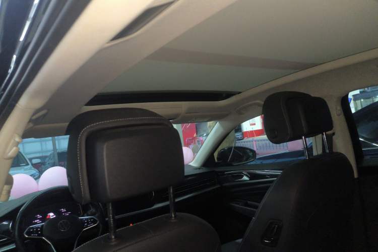 Used Volkswagen Passat 2022 330TSI Starry Luxury Edition
