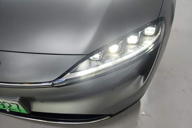 Used Hima Luxeed S7 2024 Max
