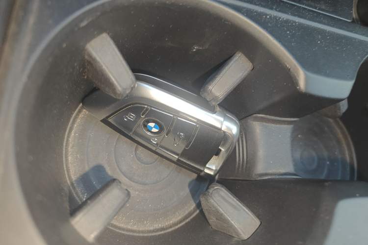 Used BMW X5 2018 xDrive28i
