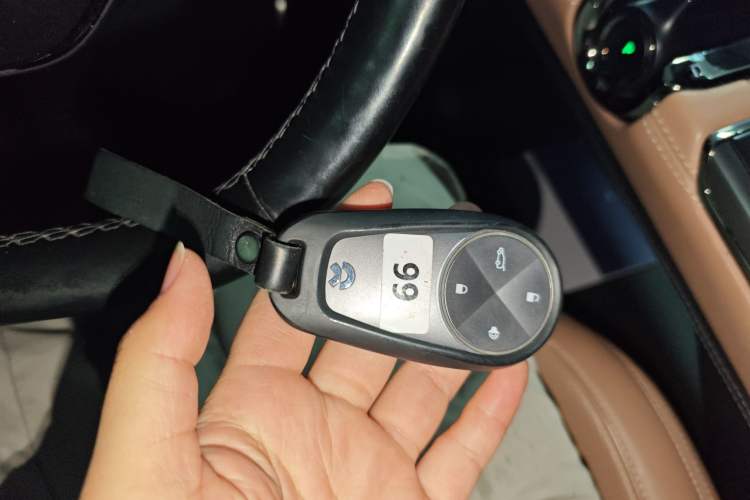 Used Nio ES8 2020 580 km Range 7-Seater Version
