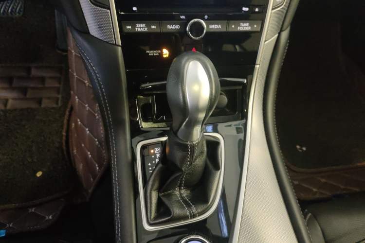 Used Infiniti Q50L 2016 2.0T Enjoyment Edition
